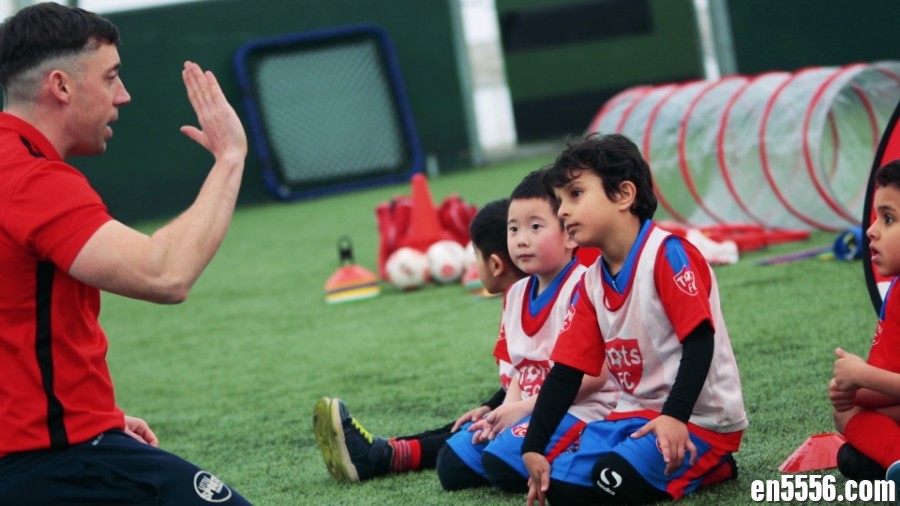 Little Sports 稀有体能英语课：小朋友跟着里面卡通人物一起运动。共32个动画视频，搜索不易请支持！1926 作者:wx_57cbbc8d1e 帖子ID:259744 