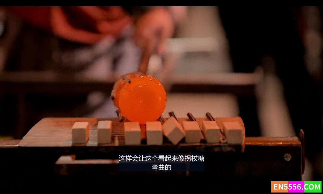 Blown Away: Christmas 玻璃工艺神对决：圣诞篇 第1季全 第1-4集 1080p 内置英文/中文可选字幕9355 作者:英语小助手 帖子ID:275232 